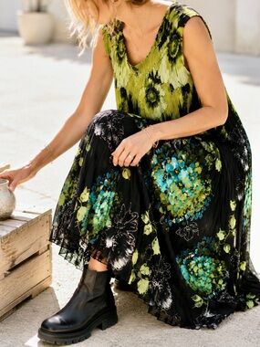 Floral Pleated Midi Dress Olive Green Black Lace Hem Sleeveless Veeca Medium